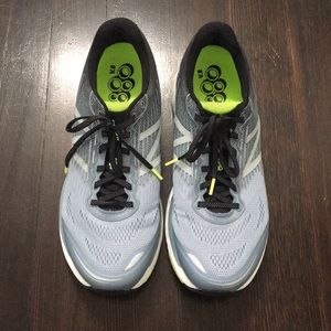 New Balance 880 V8 Shoes